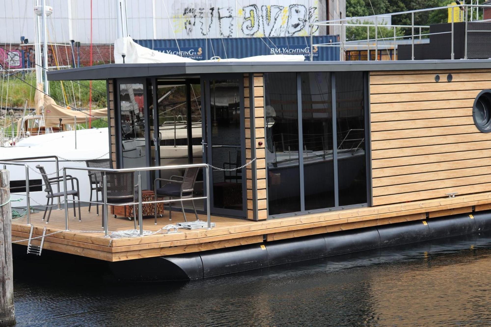 فندق Houseboat Leni فلنسبورغ المظهر الخارجي الصورة