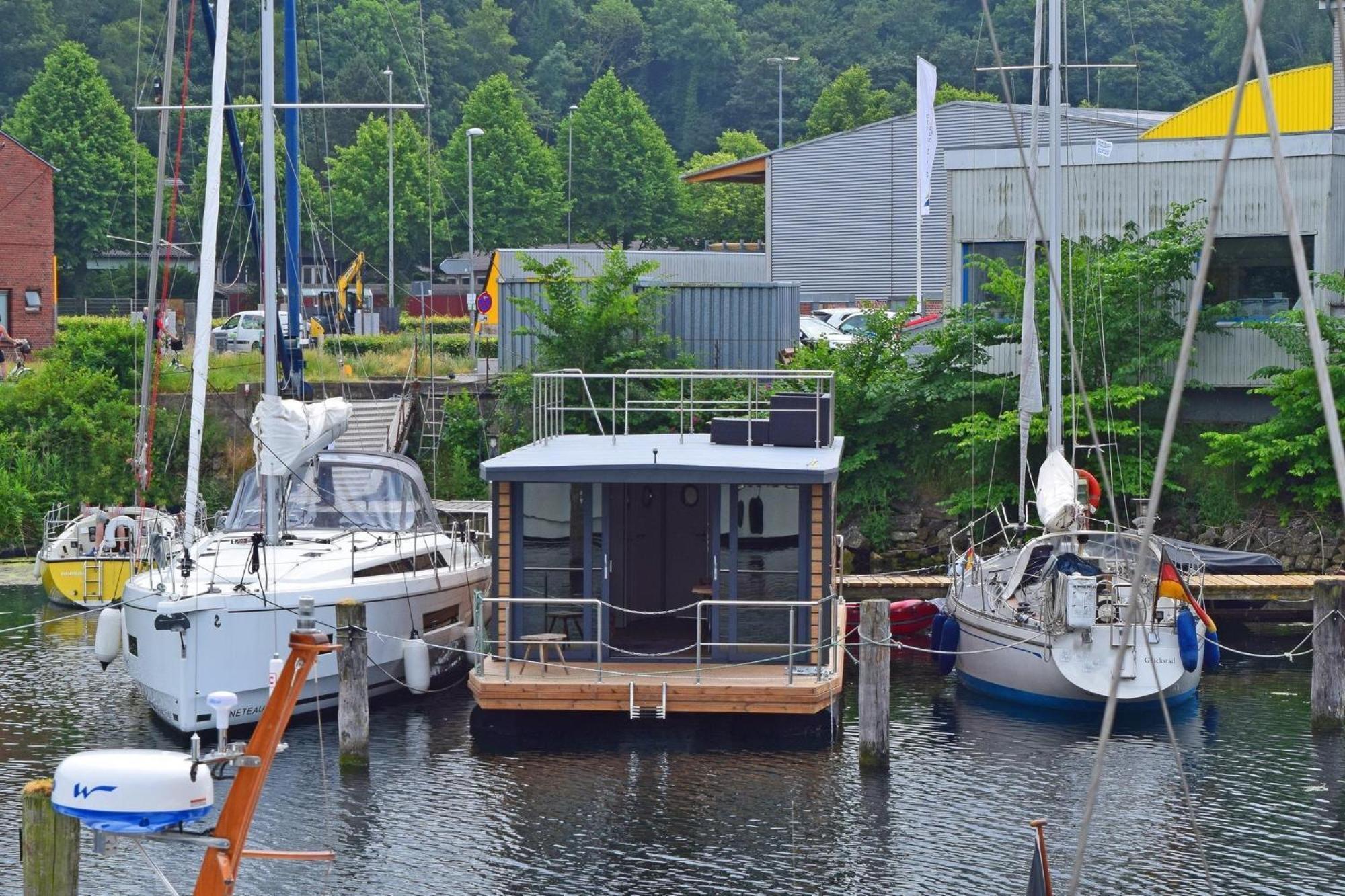 فندق Houseboat Leni فلنسبورغ المظهر الخارجي الصورة